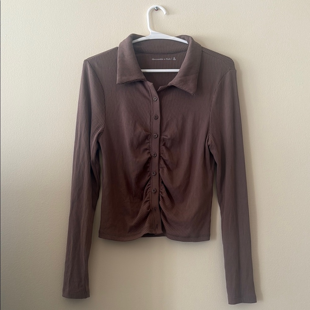 Abercrombie & Fitch Brown Fitted Button Down Shirt
